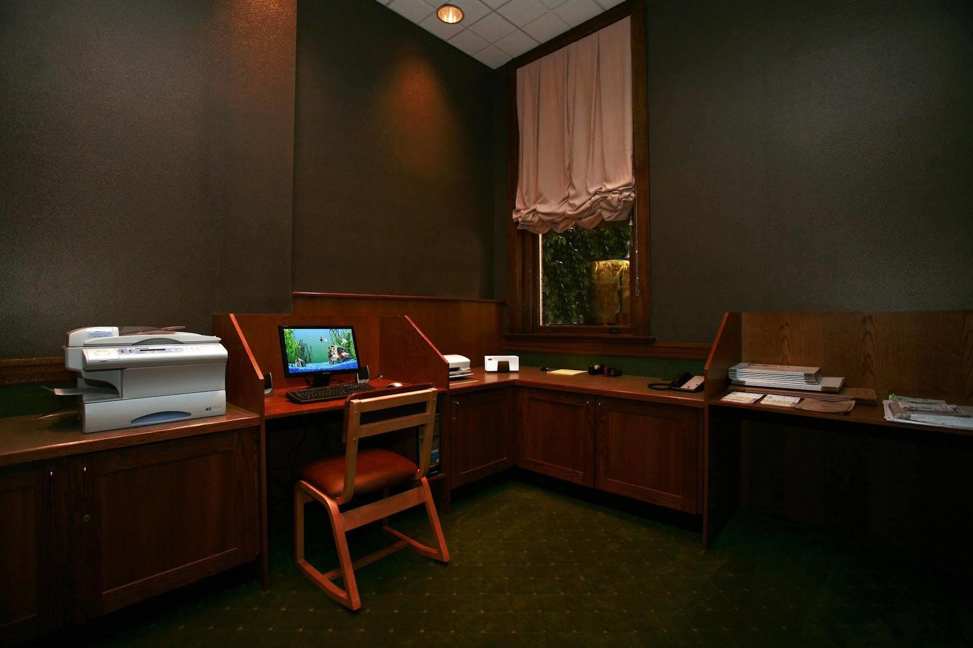 Отель Crowne Plaza Pensacola Grand Экстерьер фото